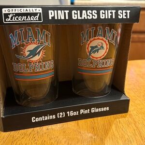 Miami Dolphins 16oz Pint Glasses